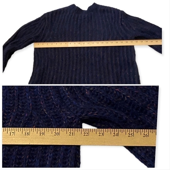 La Ligne Sweater, V neck alpaca wool sweater, Navy, Size M - Picture 11 of 15